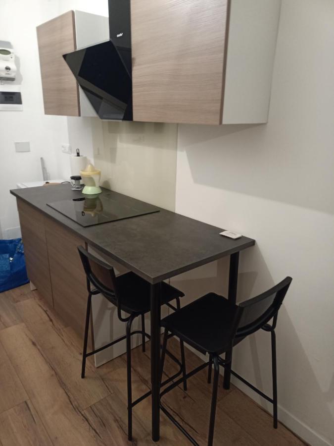 Tiny Bengasi Apartment Турин Экстерьер фото