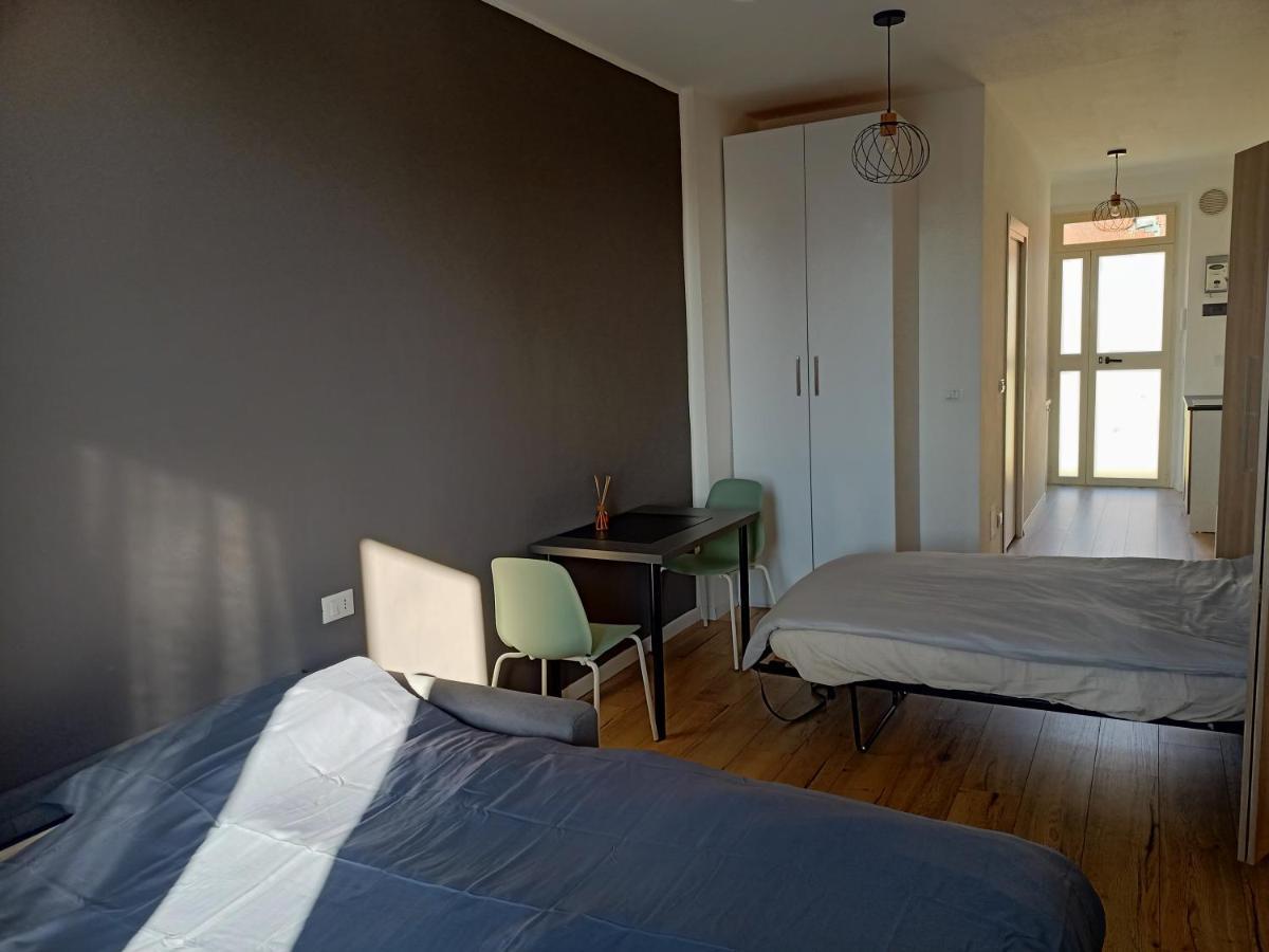 Tiny Bengasi Apartment Турин Экстерьер фото