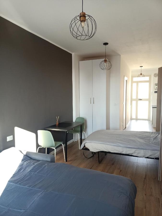 Tiny Bengasi Apartment Турин Экстерьер фото