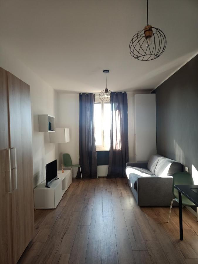 Tiny Bengasi Apartment Турин Экстерьер фото